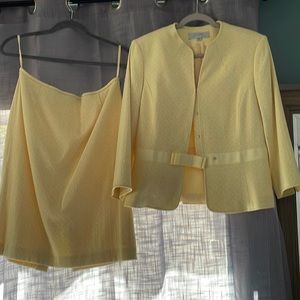 Pastel Skirt Suit Pastel Yellow Tahari  10